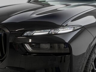 2026 BMW X7 M60i I (G07) Рестайлинг, чёрный, 20490000 рублей, вид 2