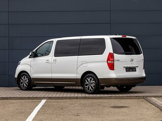 2019 Hyundai H-1 II Рестайлинг 2, белый, 2155000 рублей, вид 4