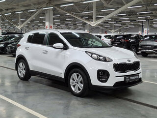 2018 Kia Sportage IV Рестайлинг, белый, 2249000 рублей, вид 3