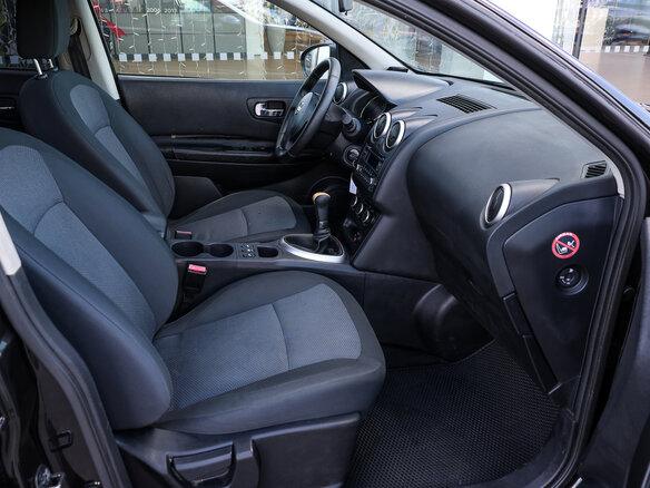 2013 Nissan Qashqai I Рестайлинг, чёрный, 849000 рублей - вид 9