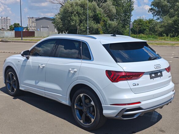 2023 Audi Q3 35 TFSI II (F3), белый, 2850000 рублей - вид 5