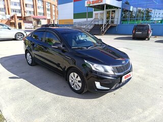 2014 Kia Rio 6-speed III, чёрный, 880000 рублей, вид 2