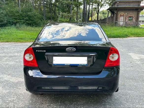 2010 Ford Focus II Рестайлинг, чёрный, 830000 рублей - вид 6