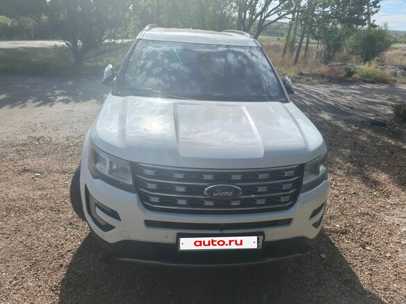 2016 Ford Explorer V Рестайлинг, белый, 2800000 рублей