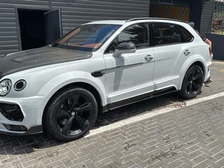 2016 Bentley Bentayga I, белый, 12955000 рублей, вид 5