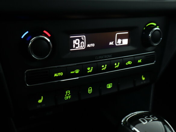 2014 Skoda Rapid I, серый - вид 12
