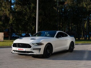 2019 Ford Mustang VI Рестайлинг, белый, 3790000 рублей, вид 1