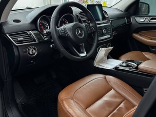2016 Mercedes-Benz GLS 400 I (X166), чёрный, 3999999 рублей, вид 5