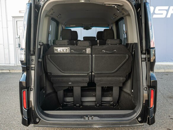2019 Honda Stepwgn Spada V Рестайлинг, чёрный, 2285000 рублей - вид 23