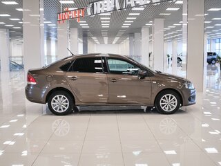 2015 Volkswagen Polo V, коричневый, 1020000 рублей, вид 5