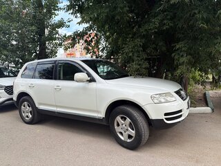 2006 Volkswagen Touareg I, белый, 550000 рублей, вид 2
