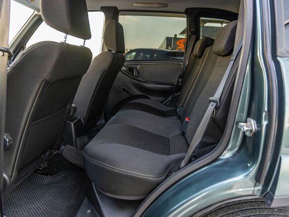2018 Chevrolet Niva I Рестайлинг, серый - вид 32