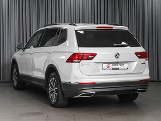 2017 Volkswagen Tiguan Allspace II, серый, 1719000 рублей, вид 2