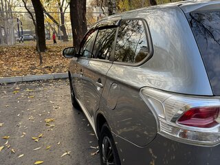 2013 Mitsubishi Outlander III, серый, 1000000 рублей, вид 2