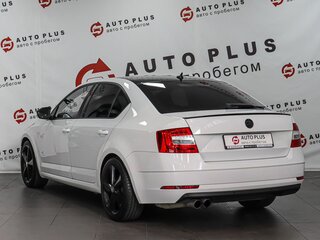 2020 Skoda Octavia III (A7) Рестайлинг, белый, 1859000 рублей, вид 2