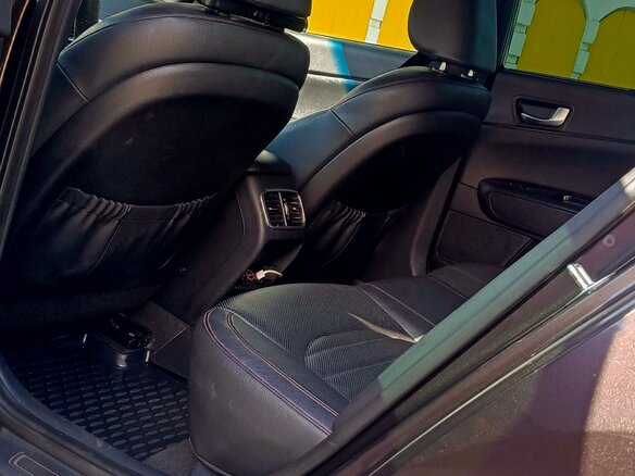 2017 Kia Optima IV, коричневый - вид 22