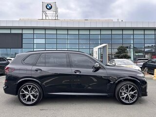 2025 BMW X5 Long 30Li IV (G05/G18) Рестайлинг, чёрный, 8903333 рублей, вид 3