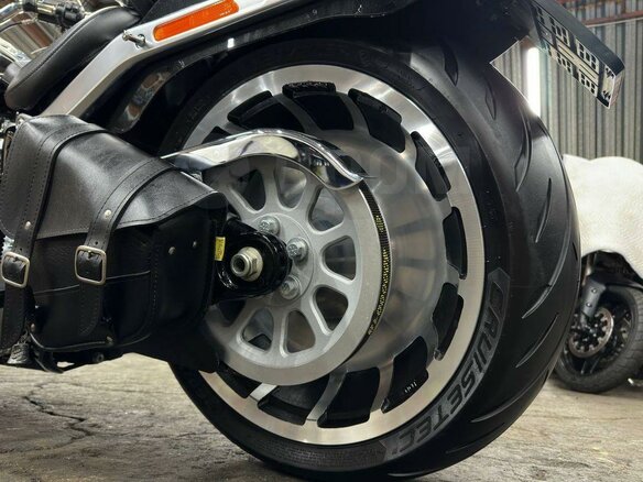 2017 Harley-Davidson Fat Boy, чёрный, 1860000 рублей - вид 35