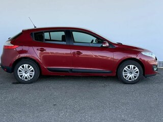 2013 Renault Megane III Рестайлинг, красный, 870000 рублей, вид 4