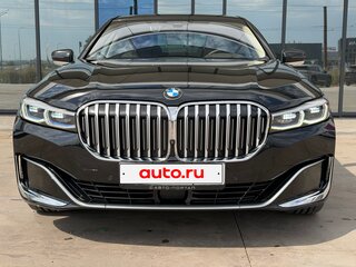 2020 BMW 7 серии 740d xDrive VI (G11/G12) Рестайлинг, чёрный, 7289000 рублей, вид 2