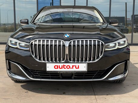 2020 BMW 7 серии 740d xDrive VI (G11/G12) Рестайлинг, чёрный, 7289000 рублей, вид 2