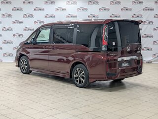 2018 Honda Stepwgn Spada V Рестайлинг, красный, 2599000 рублей, вид 4