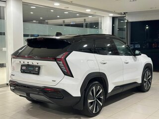 2024 Geely Atlas II, белый, 2727000 рублей, вид 4