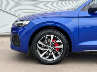 2021 Audi Q5 45 TFSI II (FY) Рестайлинг, синий, 4150000 рублей, вид 2