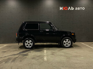 2017 Lada (ВАЗ) 2121 (4x4) Urban I Рестайлинг, чёрный, 630000 рублей, вид 4