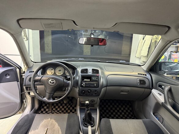 2003 Mazda 323 VI (BJ) Рестайлинг, бежевый, 430000 рублей - вид 15