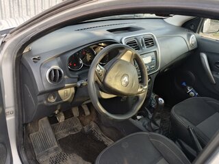 2016 Renault Logan II, серый, 520000 рублей, вид 4