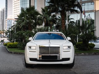 2014 Rolls-Royce Ghost Extended I (Series I), белый, 14900000 рублей, вид 2