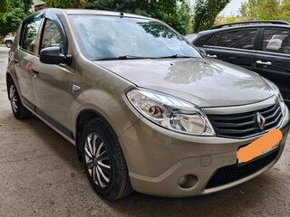 2011 Renault Sandero I, бежевый, 640000 рублей, вид 1