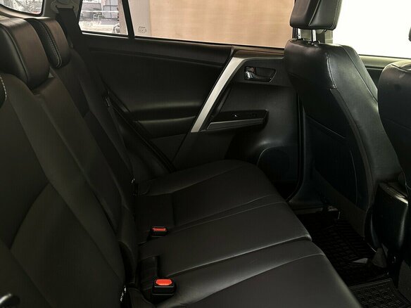 2017 Toyota RAV4 IV (XA40) Рестайлинг, чёрный, 1960000 рублей - вид 15
