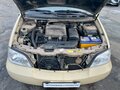 2003 Kia Carnival I Рестайлинг, бежевый, 275000 рублей - вид 9