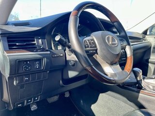 2015 Lexus ES 250 VI Рестайлинг, серый, 2398000 рублей, вид 5