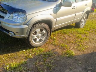 2011 Chevrolet Niva I Рестайлинг, серый, 535000 рублей, вид 4
