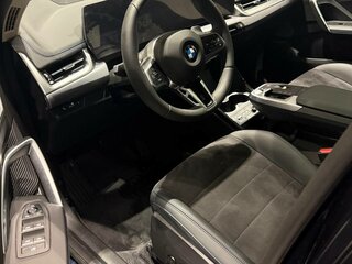 2026 BMW X1 Long 25Li xDrive III (U11/U12), чёрный, 5900000 рублей, вид 3