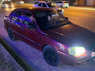 2004 Hyundai Accent ТагАЗ II, красный, 205000 рублей, вид 2