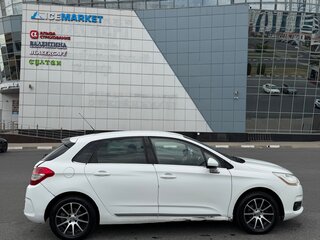 2011 Citroen C4 II, белый, 350000 рублей, вид 4