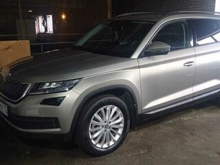 2017 Skoda Kodiaq I, бежевый, 2890000 рублей, вид 3