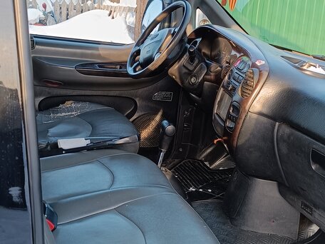 2007 Hyundai Starex, чёрный, 490000 рублей, вид 4