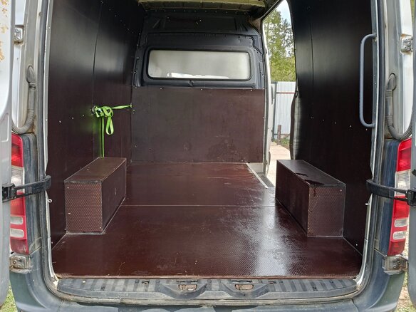 2008 Mercedes-Benz Sprinter, серебристый, 2100000 рублей - вид 4