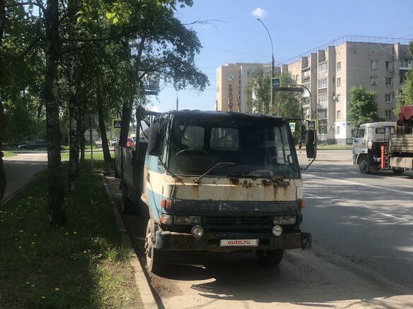 1992 Isuzu Forward (F-Series), синий, 400000 рублей