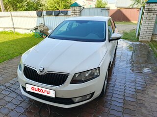 2015 Skoda Octavia III (A7), белый, 1400000 рублей, вид 4