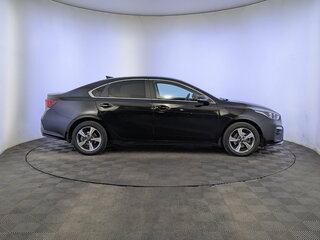 2020 Kia Cerato IV, чёрный, 1847500 рублей, вид 4
