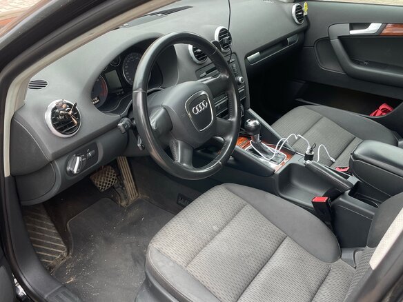 2012 Audi A3 II (8P) Рестайлинг 2, чёрный, 950000 рублей - вид 6