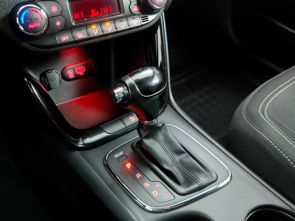 2016 Kia Ceed II Рестайлинг, серебристый, 1029000 рублей - вид 18