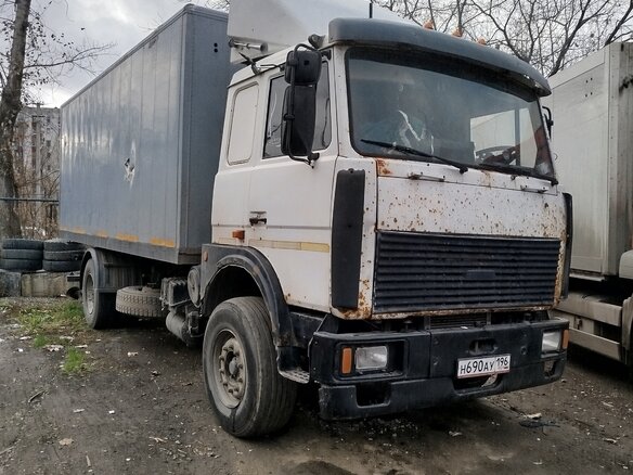 2006 МАЗ 5743, белый, 700000 рублей - вид 4