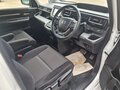2018 Honda Stepwgn V Рестайлинг, белый, 2600000 рублей - вид 5
